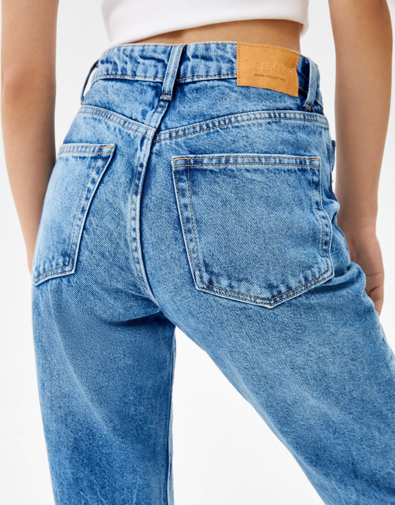 Bershka denim best sale mom jeans