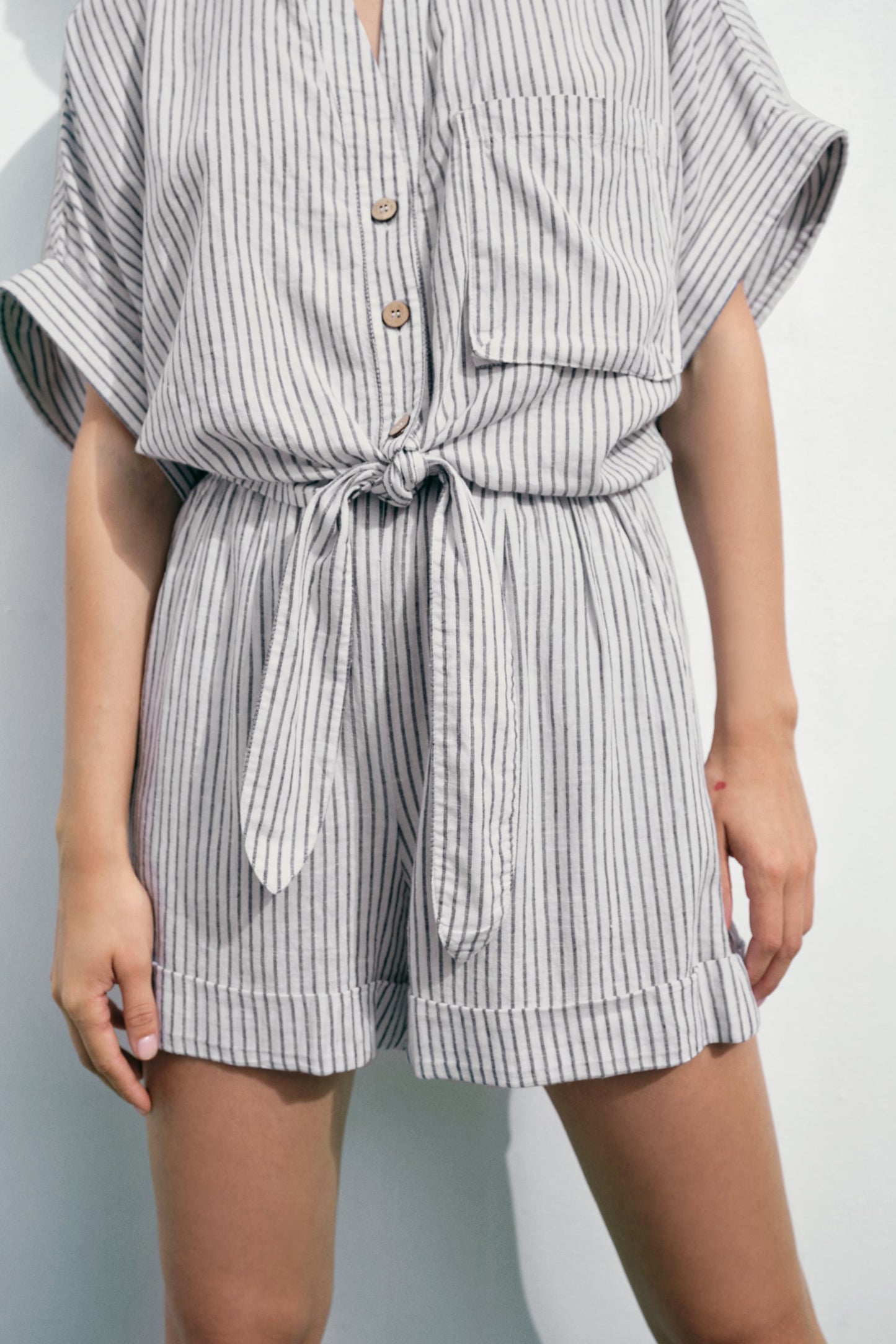 ZARA STRIPED SHORT